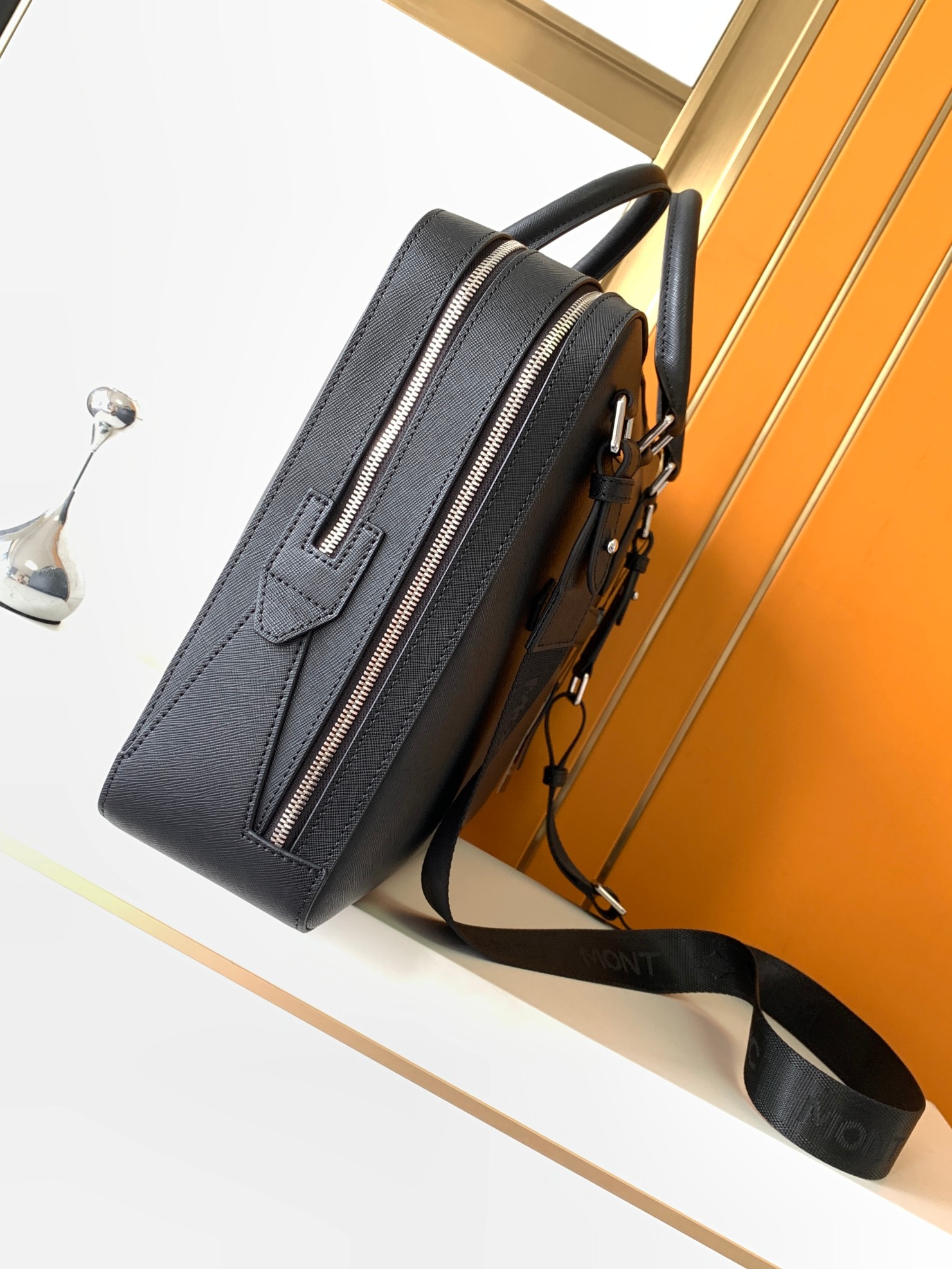 Luxury Men's Top-Handle Bags P - огляд і ціна Laptop Accessories Box