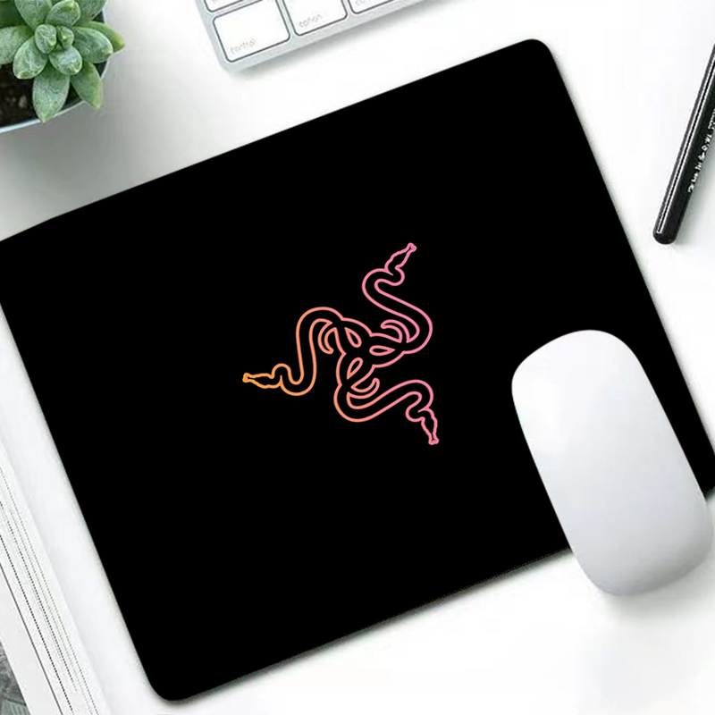 Razer Luxury Mouse Pad Anime G - огляд і ціна Laptop Accessories For Programmers